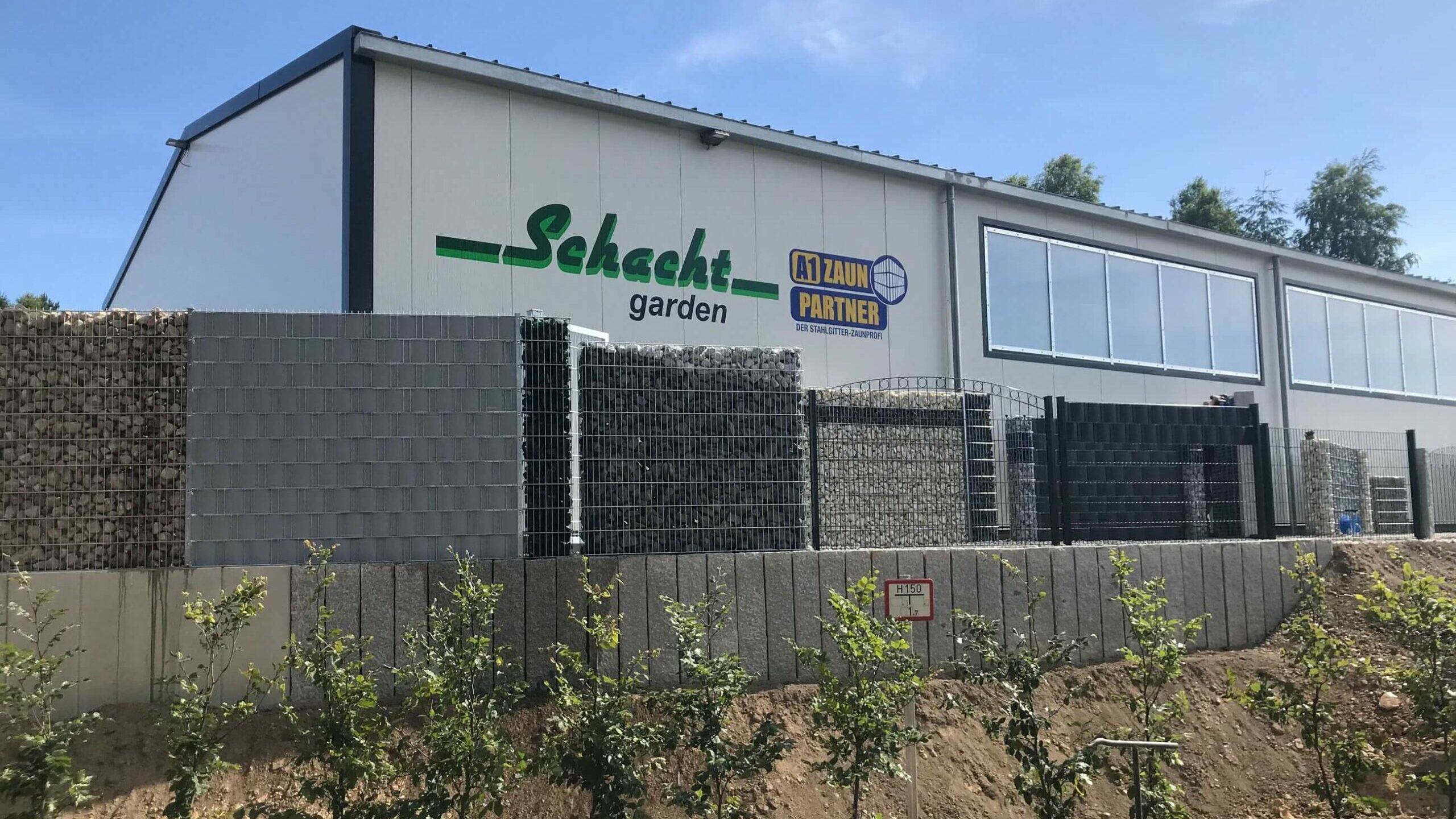 Schacht_garden_Logistikzentrum_Front_small Schacht garden Logistikzentrum Frontansicht